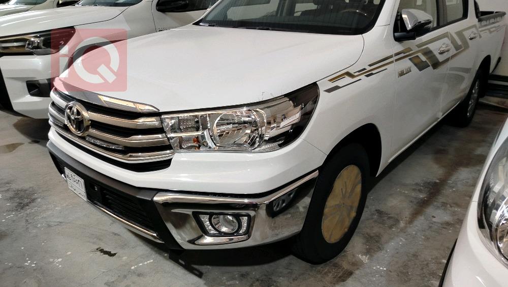 تويوتا هايلوكس